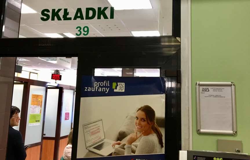 ZUS: umorzenie składek i postojowe