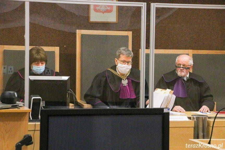 Podczas awantury w Jaśle wbiła nóż w oko. Usłyszała wyrok