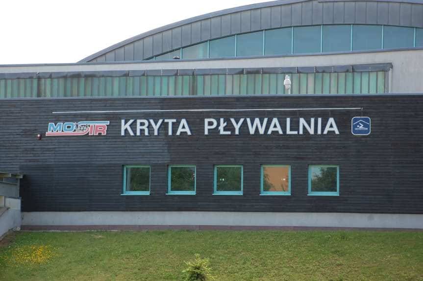 Jasło. Od dzisiaj czynny basen i lodowisko