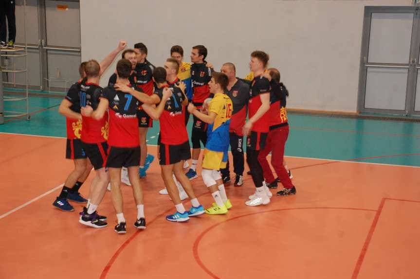 Siatkówka. II liga mężczyzn. Dzisiaj MKS MOSiR Jasło - Błękitni Ropczyce