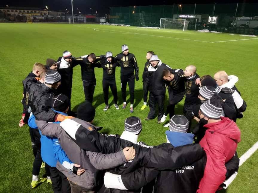 Sparing piłkarski. Porażka Czarnych Jasło z Głogovią