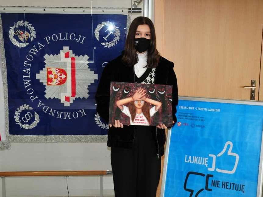 Laureaci konkursu "Lajkuję - nie hejtuję"