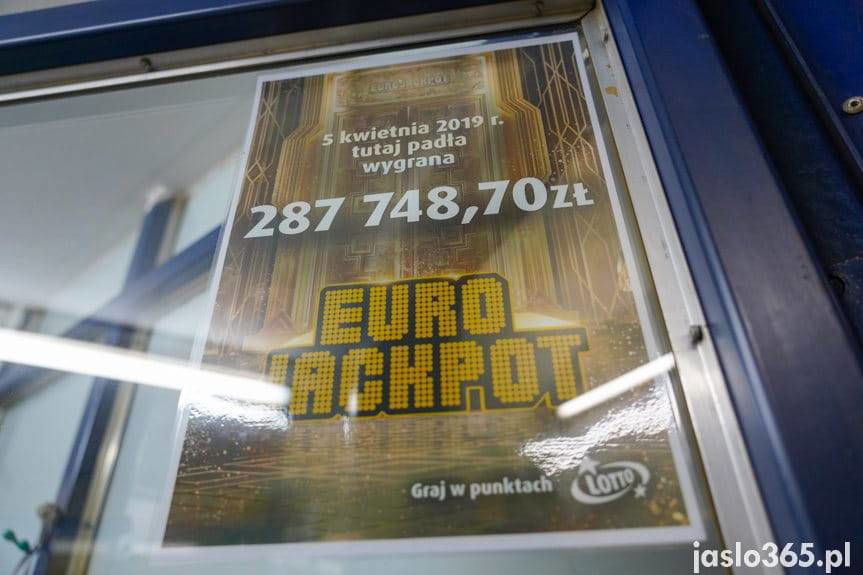 Szczęśliwa ręka pani Aleksandry. Ktoś wydrapał 400 tys. zł