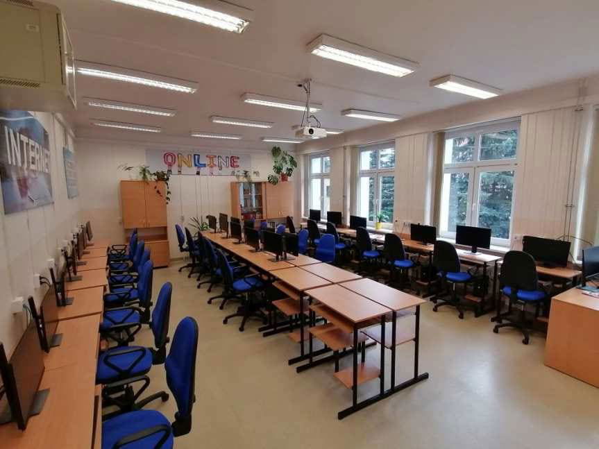 Jasło. Nowoczesne pracownie informatyczne czekają na uczniów 