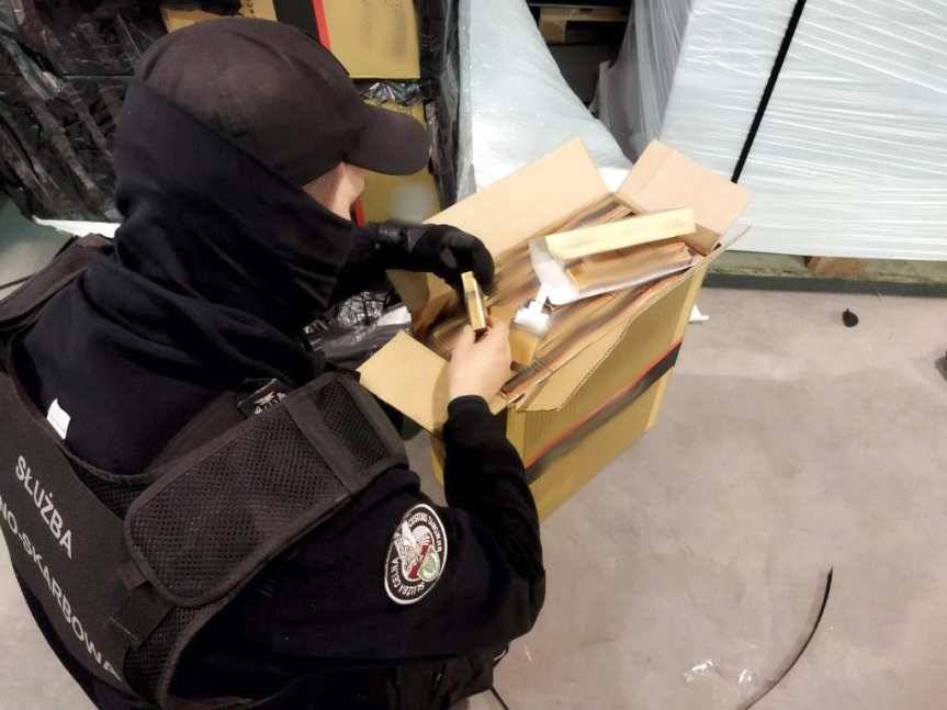 Transport lodówek z papierosami