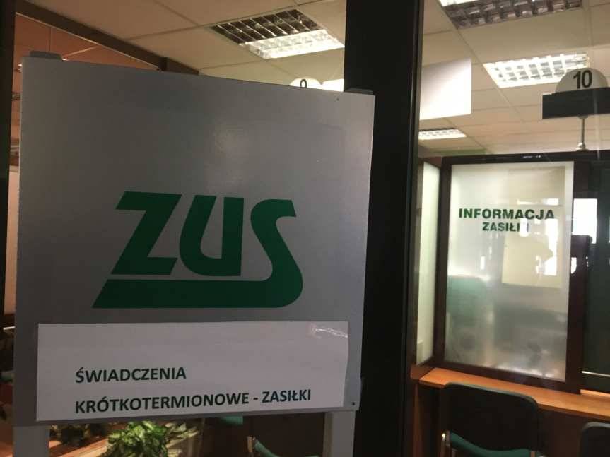 ZUS: dodatkowy zasiłek opiekuńczy do 9 maja