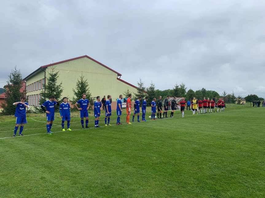 Piłka nożna. V liga. Kanonada Tempa Nienaszów z Wisłokiem Sieniawa