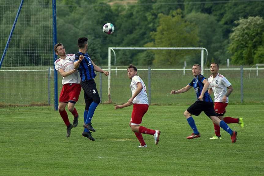 Piłka nożna. V liga. Ostoja Kołaczyce przegrywa i traci kolejnych zawodników