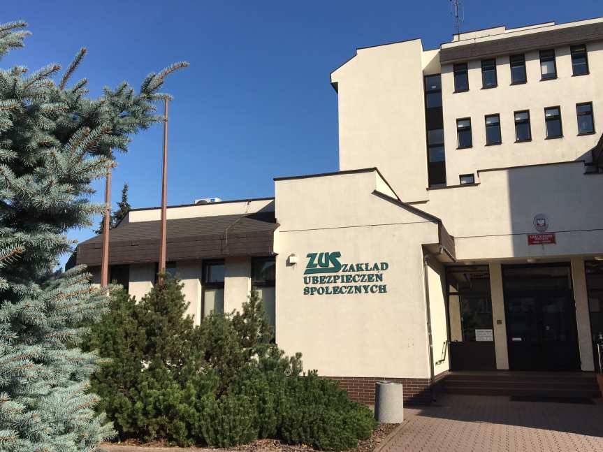 ZUS: ruszają centra obsługi wniosków o ulgi