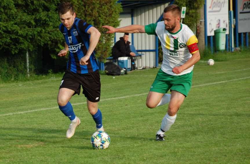 Piłka nożna. V liga. Czeluśnica nie przerwała zwycięskiej serii Nafty Jedlicze