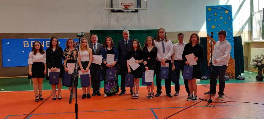 Wyróżnienia "Bene Meritus - dobrze zasłużony" dla uczniów powiatu jasielskiego