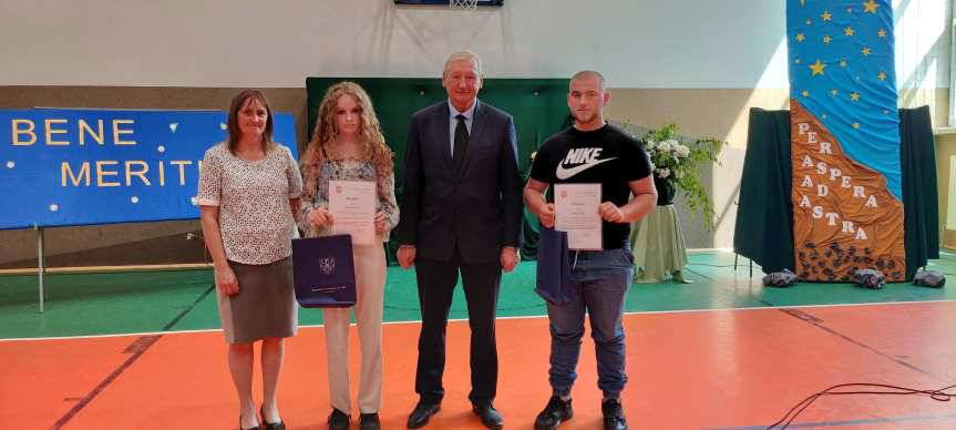 Wyróżnienia "Bene Meritus - dobrze zasłużony" dla uczniów powiatu jasielskiego