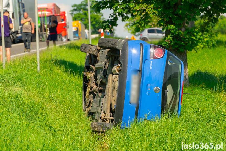 Wypadek w Zimnej Wodzie, zderzenie trzech samochodów [AKTUALIZACJA]