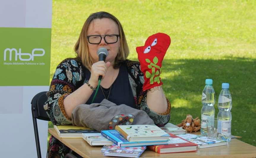 Spotkanie z Justyną Bednarek i "wędrujące książki"