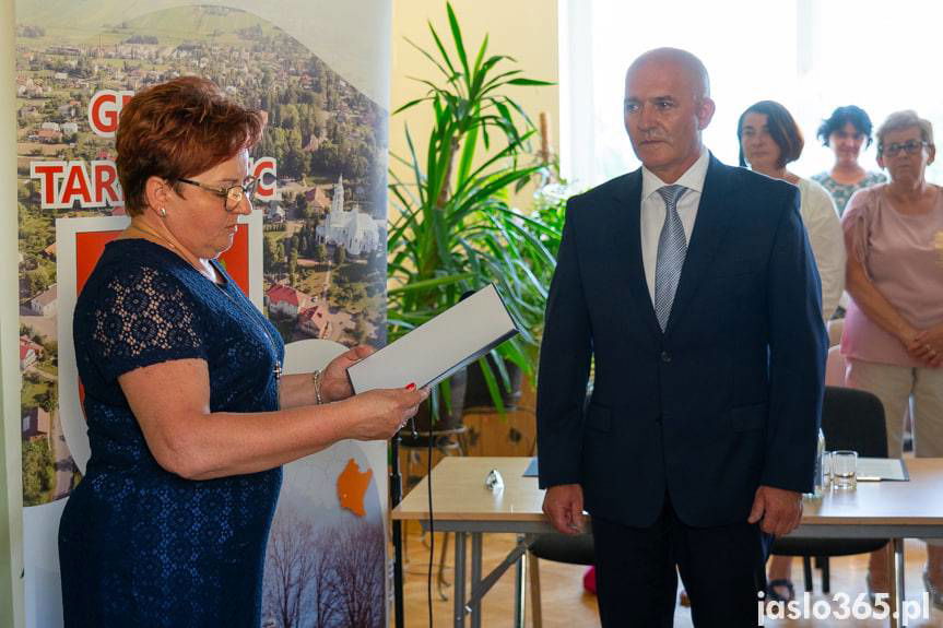 Wiktor Barański zaprzysiężony. Nowy wójt Tarnowca złożył ślubowanie [ZDJĘCIA, WIDEO]