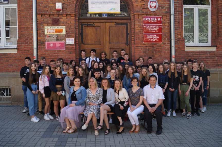 Tytuł "Złotej Szkoły NBP" dla jasielskiego Ekonomika