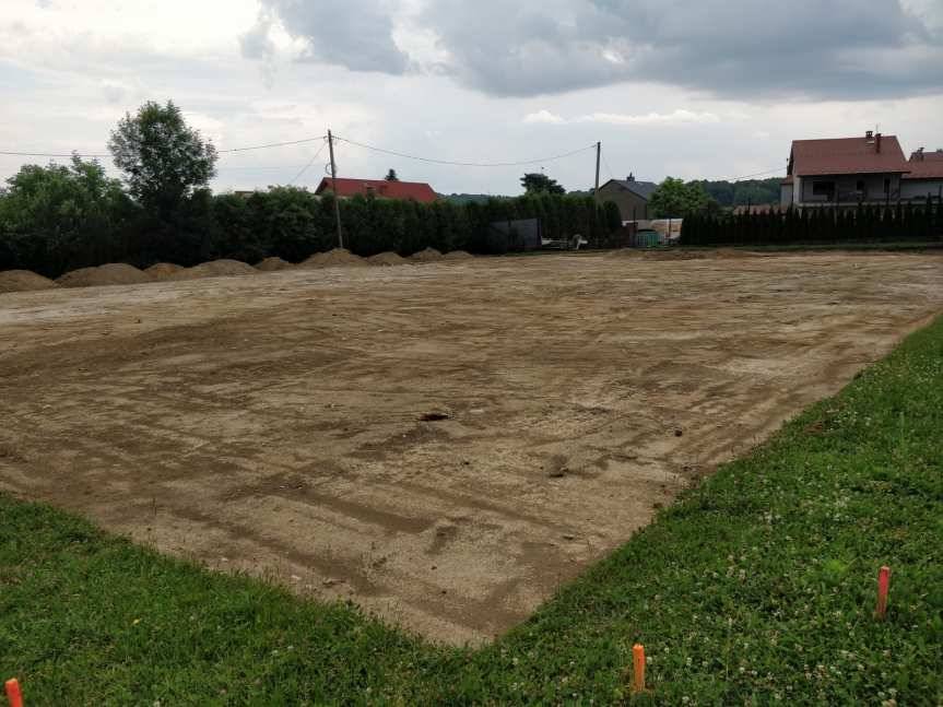 Trwa budowa boiska przy SP nr 1 w Osobnicy