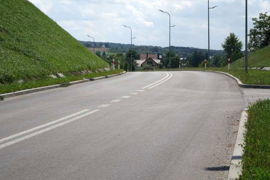 Od ronda do ronda w Jaśle. Nowy odcinek drogi wojewódzkiej