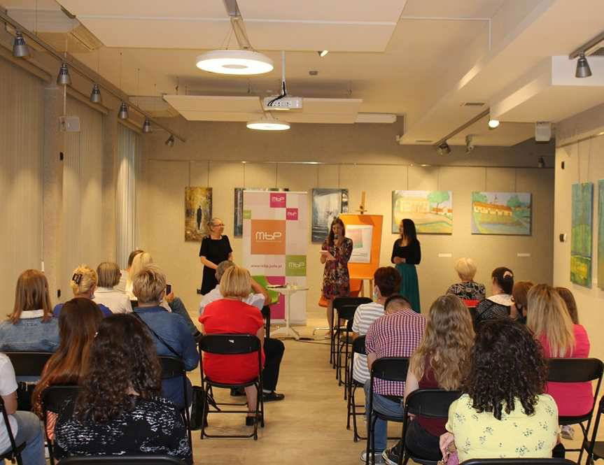 Anoreksja - choroba krzyku. Spotkanie z Katarzyną Zachacz w jasielskiej bibliotece