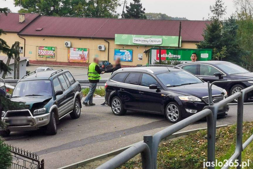 Zderzenie w Szebniach forda i toyoty