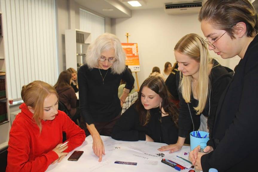 Liryka inaczej - warsztaty językowe dla młodzieży