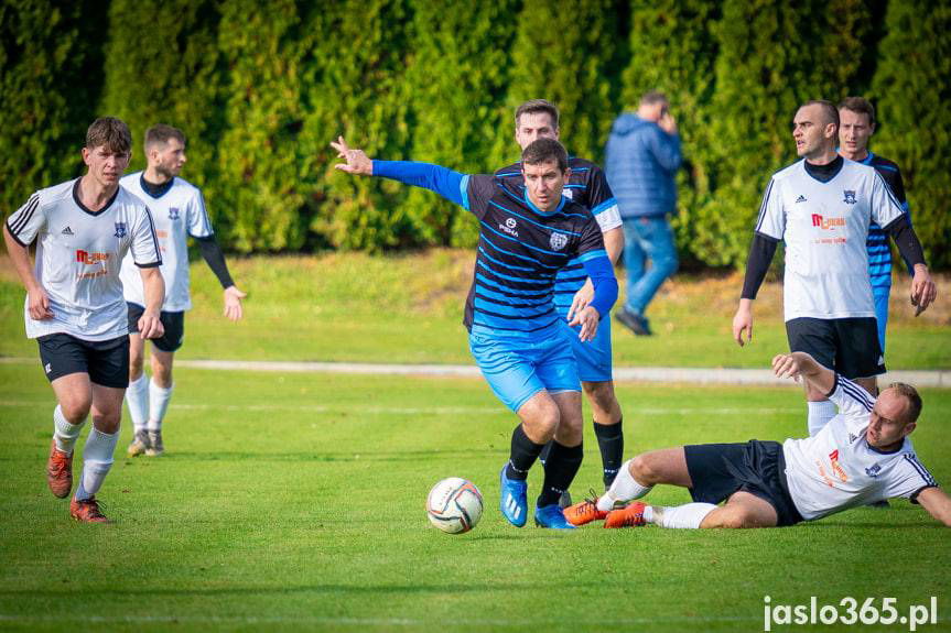 Lider ze Skołyszyna nie zwalnia tempa