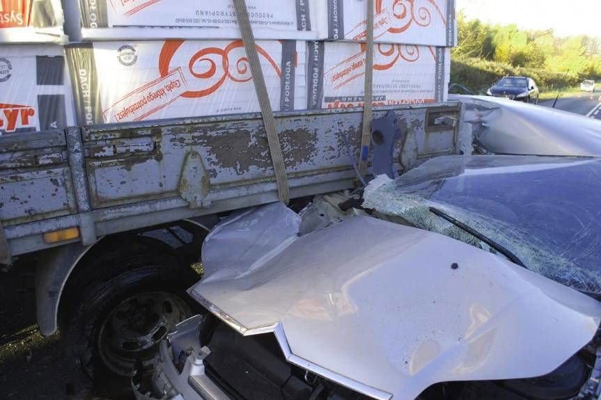 REGION. Zderzenie osobówki z samochodem dostawczym