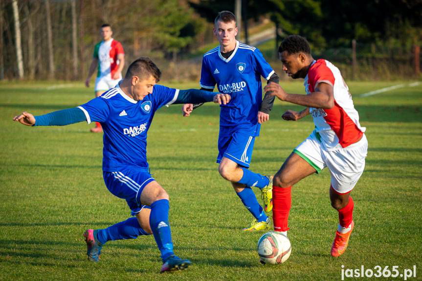 Tempo Nienaszów remisuje z Cosmosem Nowotaniec