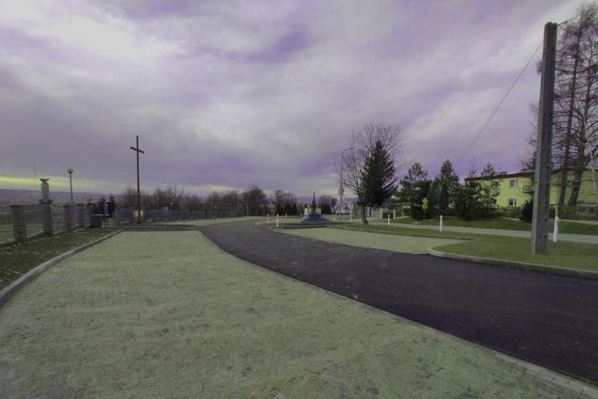 Parking przy Urzędzie Gminy w Tarnowcu gotowy