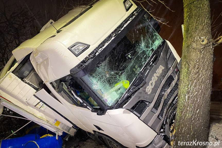 REGION. Kolizja ciężarówki w Dukli