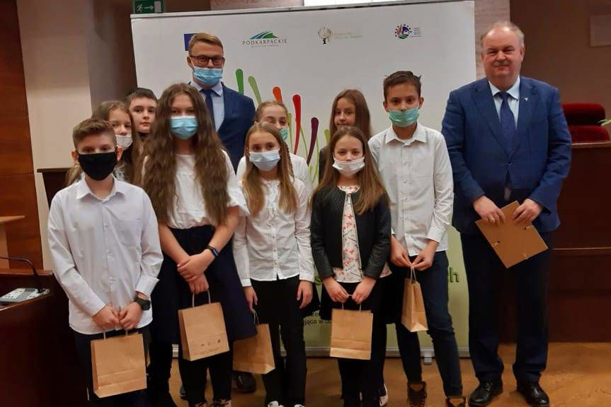 Drugie miejsce dla uczniów Szkoły Podstawowej w Skołyszynie