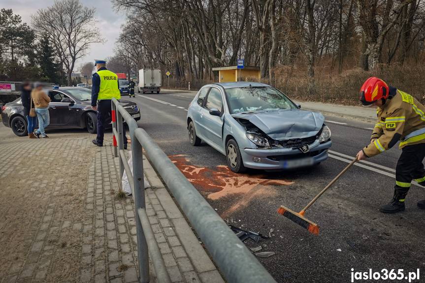 Kolizja w Szebniach na DK28
