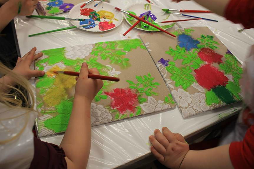 Wiosenne malowanie na firanie