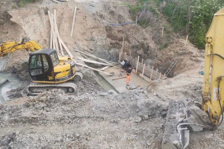 Trwa budowa nowego mostu w Warzycach