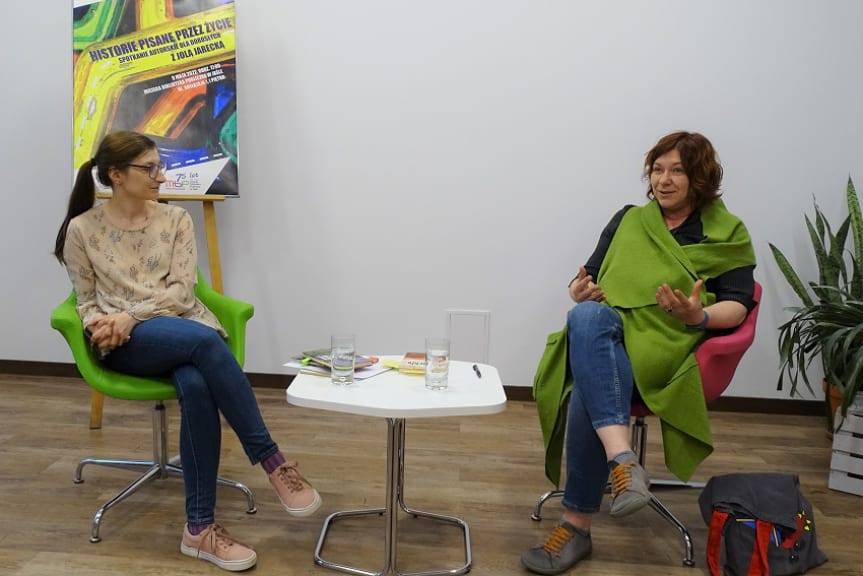 Historie pisane przez życie - spotkanie z Jolą Jarecką