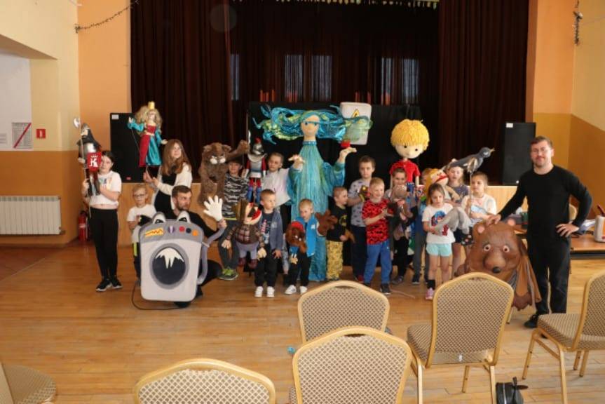 Warsztaty lalkowo - teatralne odbyły się w GOK w Osieku Jasielskim