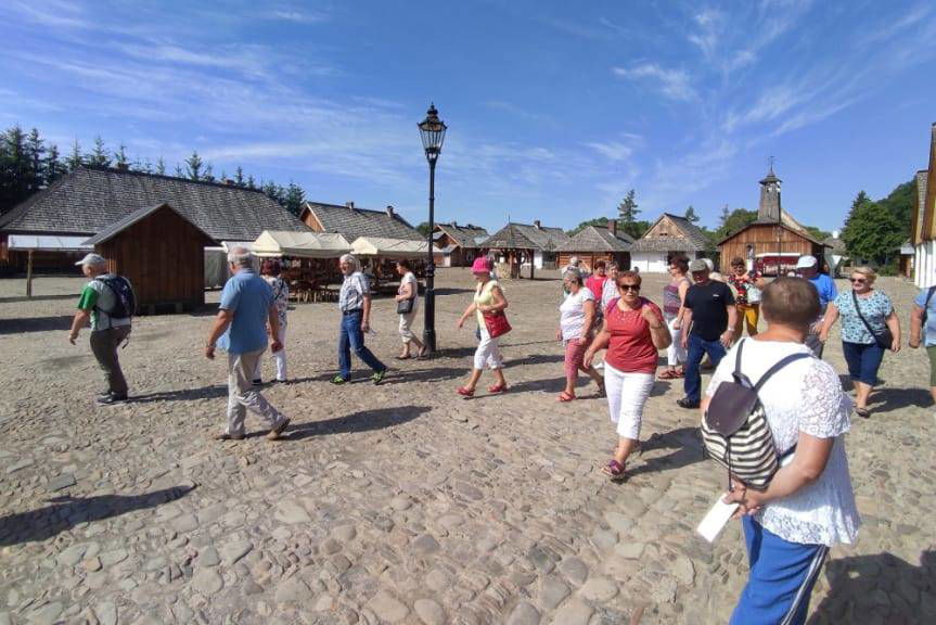 Seniorzy odwiedzili Skansen w Sanoku i Foresterium w Zagórzu