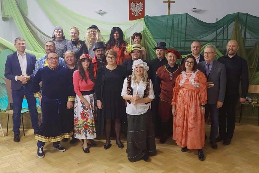 Narodowe Czytanie w formie inscenizacji w Warzycach