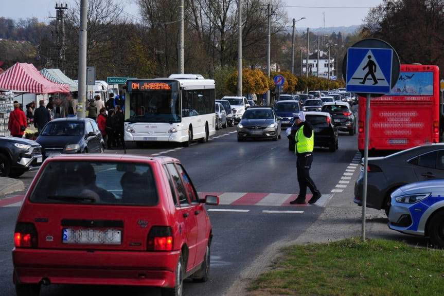 Policyjne działania w powiecie jasielskim w dniu 1 listopada