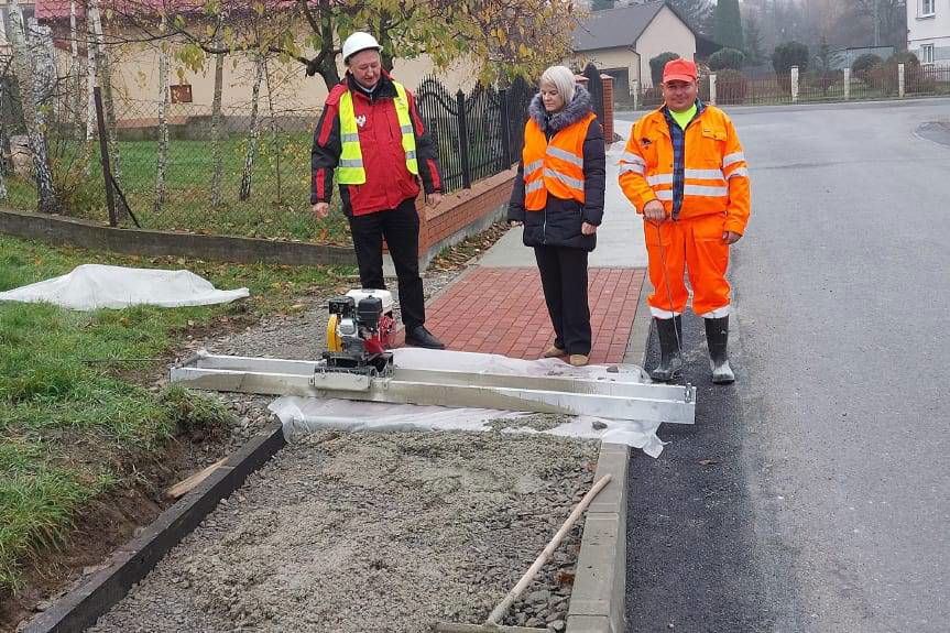 Pierwszy betonowy chodnik w powiecie jasielskim