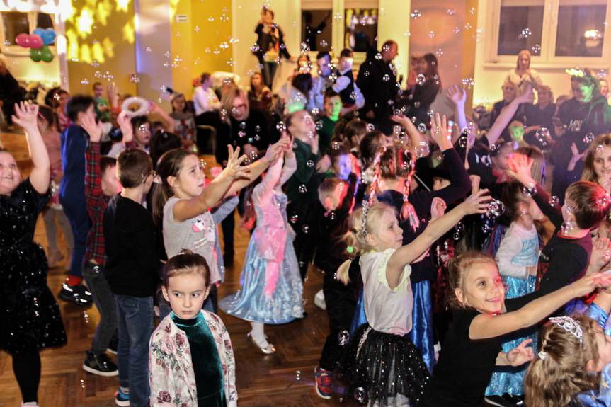 Bal andrzejkowy dla dzieci w Tarnowcu