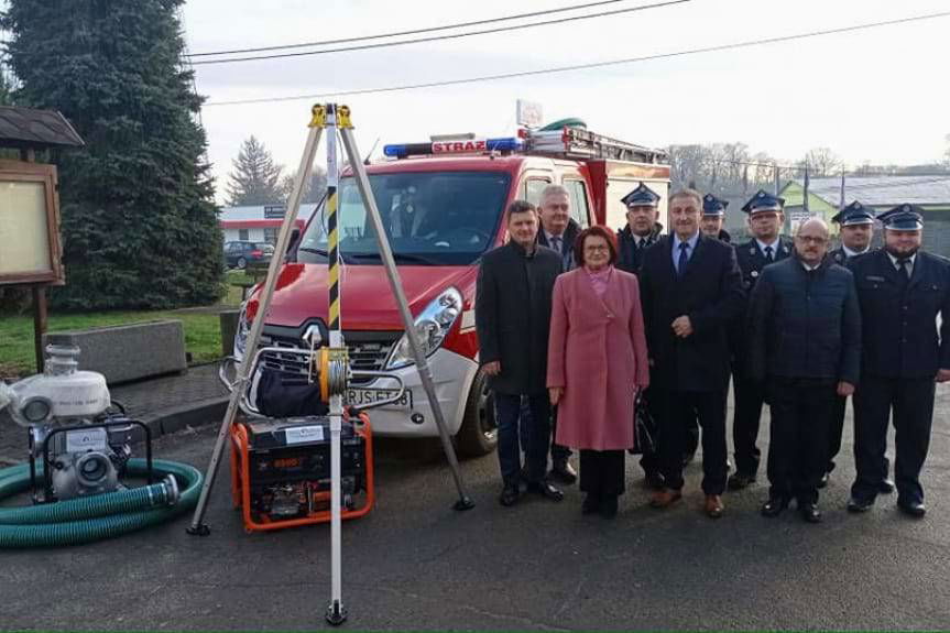 Nowy sprzęt trafił do OSP Lipnica Górna i OSP Kunowa