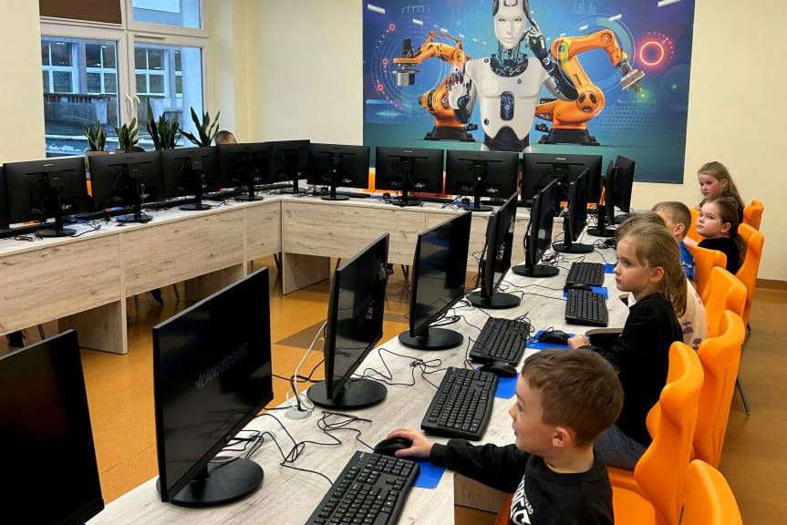 Jasielskie szkoły zostały wyposażone w nowoczesne pracownie komputerowe