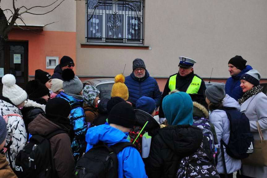 Noś odblaski, bądź widoczny i bezpieczny
