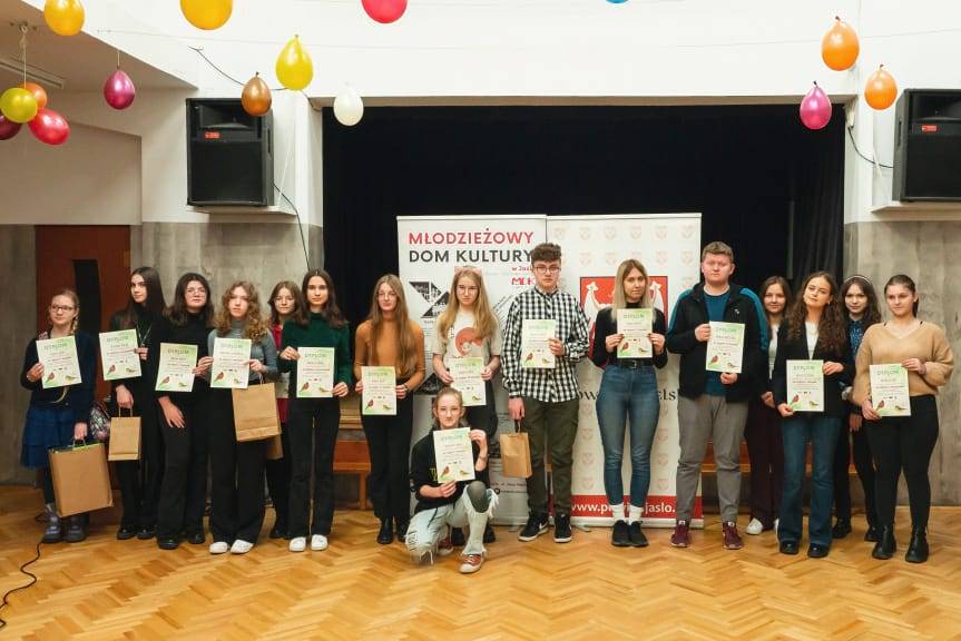 Wybrano i nagrodzono najlepszych w konkursie "Ptak mój przyjaciel"
