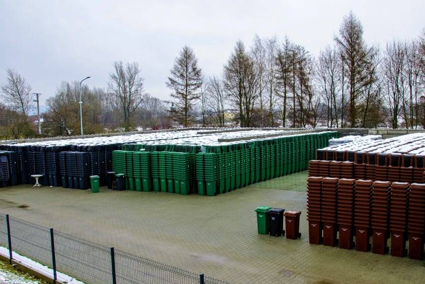 Nowe kosze na śmieci dla mieszkańców