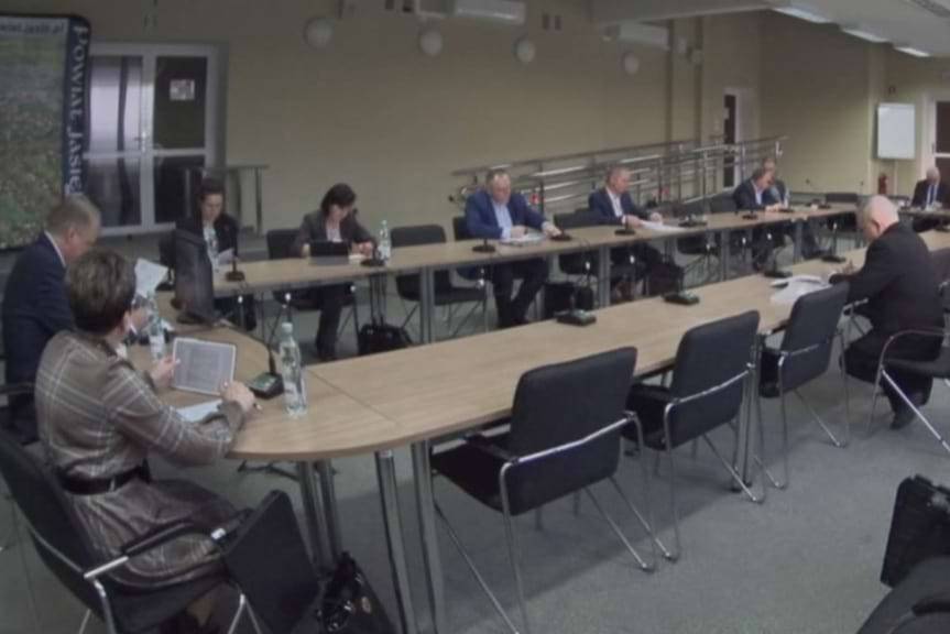 Powiat będzie realizował nowe zadania drogowe