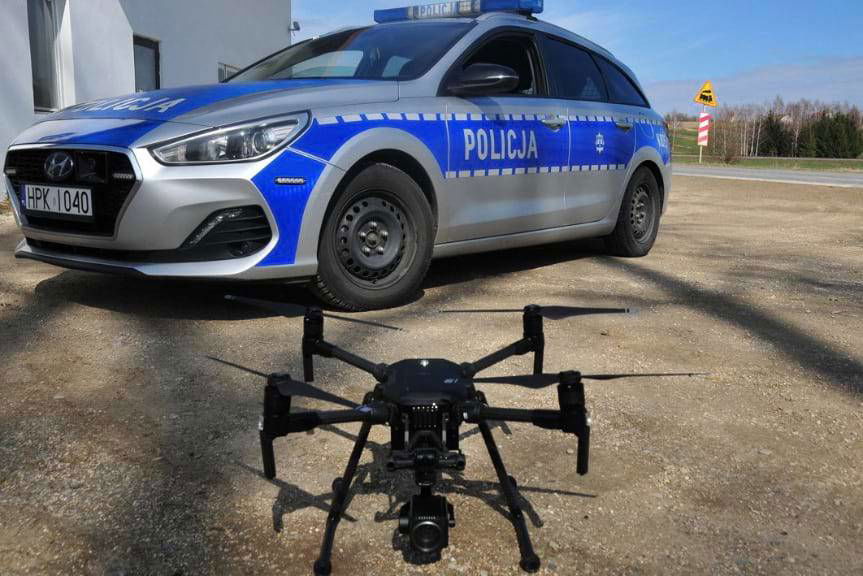 Policyjny dron nad jasielskimi ulicami