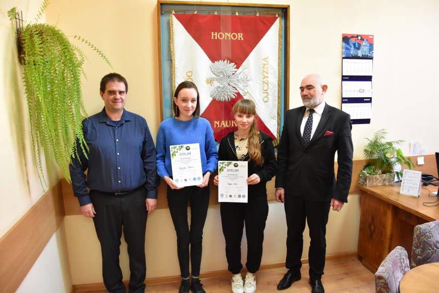 Sukces uczennic jasielskiego "Ekonomika"