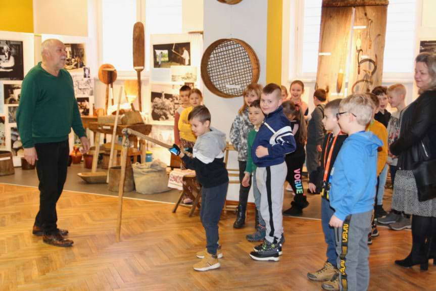 Ogromne zainteresowanie wystawą "Świat dawnej Wsi"